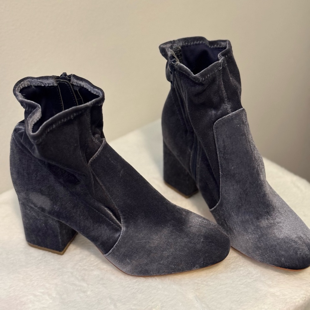 LOFT Grey Ankle Booties Velvet Sophistication - Picture 2 of 7